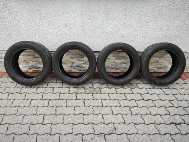 Continental nyri gumiabroncs 215/55 R17