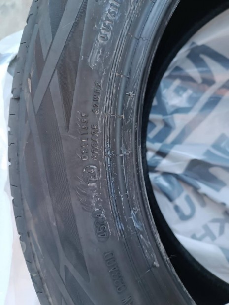 Continental nyri gumik 215/55 R17