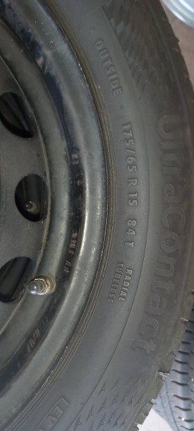 Continental ny�rigumi szett 175/65R15