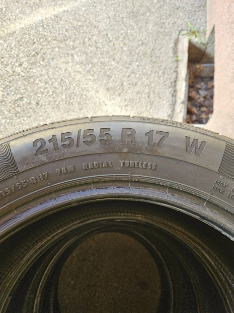 Continental nyrigumi szett 215/55 r17