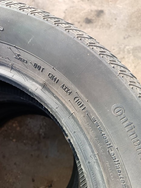 Continental tli gumi 225/60 R17 elad!