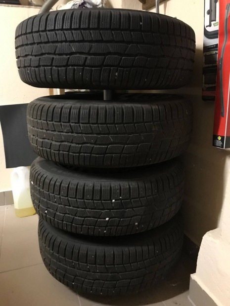 Continental winter contact 215/60 R16 garnitúra acélfelnin