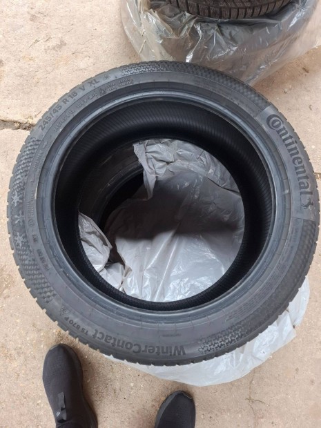 Continental winter contact TD 870p gumik elad�k!