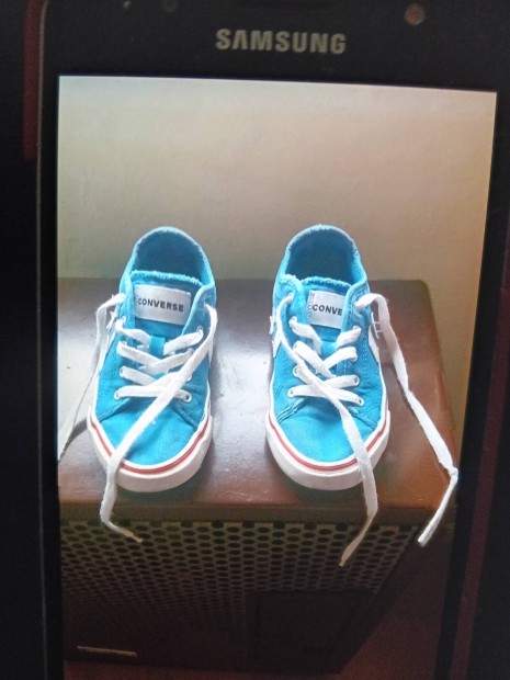 Converse 32es trkiz cip, megfelel llapotban!