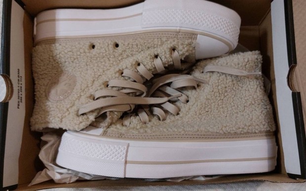 Converse Chuck Taylor Platform Sherpa