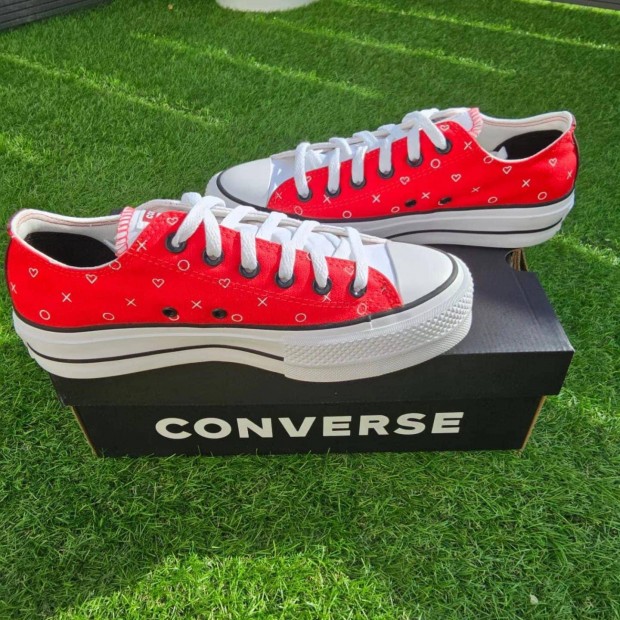 Converse Chuck Taylor (39.5)