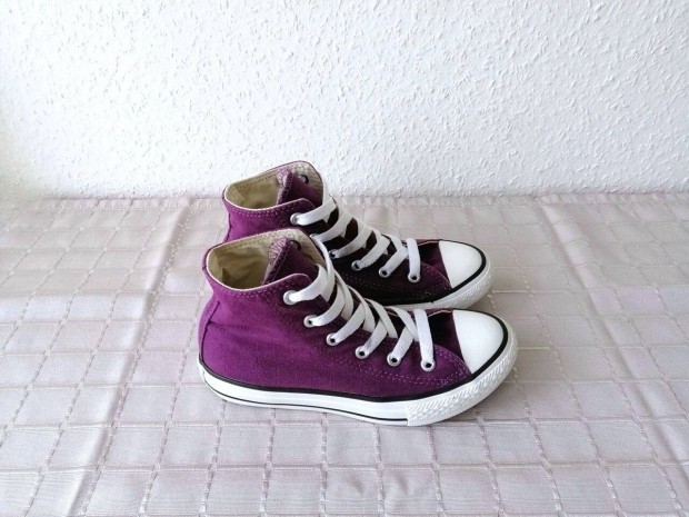 Converse kislny tornacip 32-es