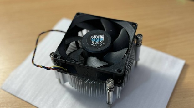 Cooler Master CM12V processzor ht