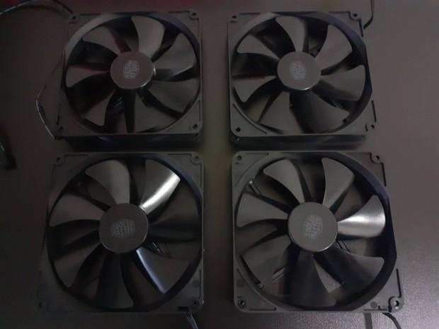 Cooler Master COSMOS ventiltor (4db) - 140mm, 1200 RPM, 4 Pin - j!