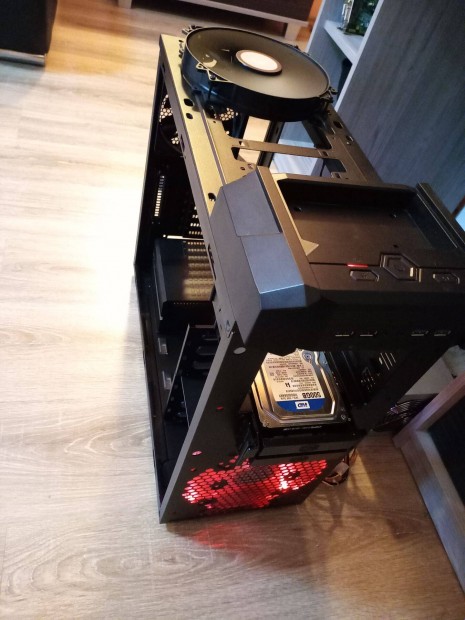 Cooler Master HAF XM számítógépház