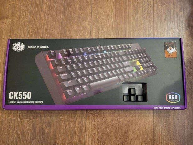 Coolermaster CK550 mechanikus billenyzet (Brown switch)