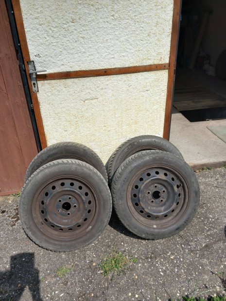 Corolla kerekek tli