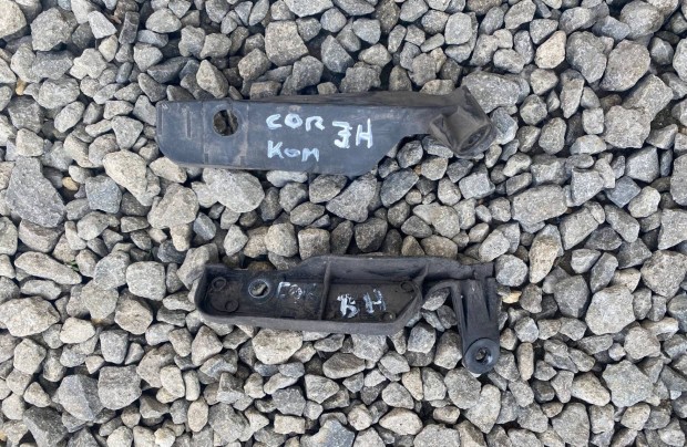 Corolla kombi jobb,bal hátsó víz fogó gumi
