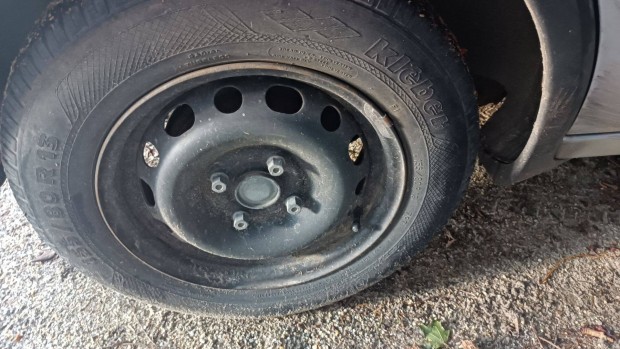Corsa C 4db felni hasznlt nyri gumikkal elad! 20eFt/4db