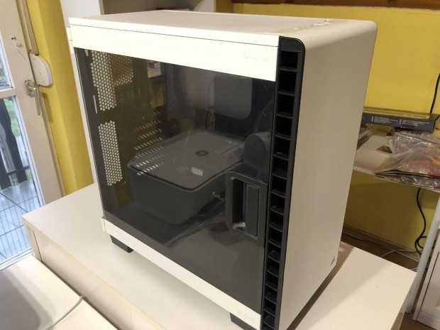 Corsair Carbide Series Clear 400c fehr ATX hz