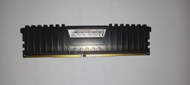 Corsair DDR4 4GB 3000MHz memria