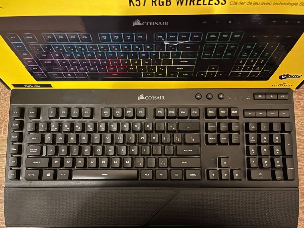 Corsair K57 RGB Wireless billentyzet