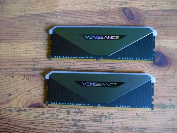 Corsair Vengeance RGB RT 16GB (2x8GB) DDR4 elad