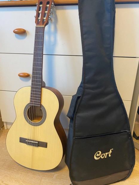 Cort AC200 3/4 OP gitr elad