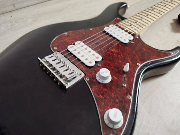 Cort G100 HH elektromos gitár 2017 made ín Indonesia