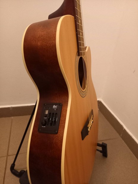 Cort gitár - elektroakusztikus