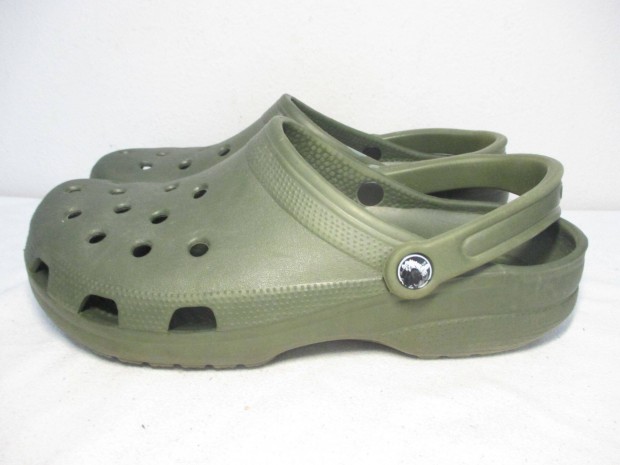 Crocs Classic frfi papucs 45-s