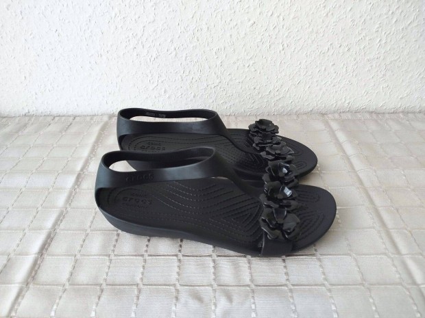 Crocs Serena Embellish női szandál W9-es (39-40-es)