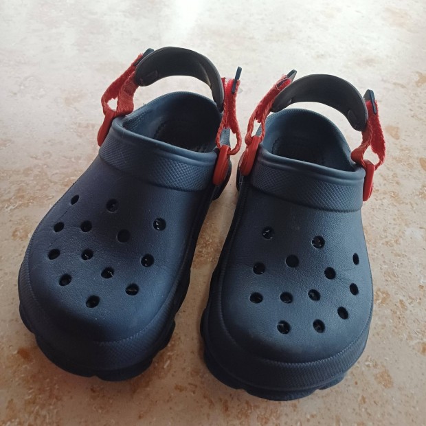 Crocs iconic comfort gyerek c12