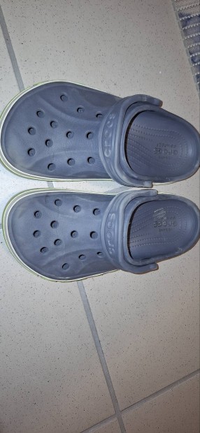 Crocs papucs klumpa 36-37