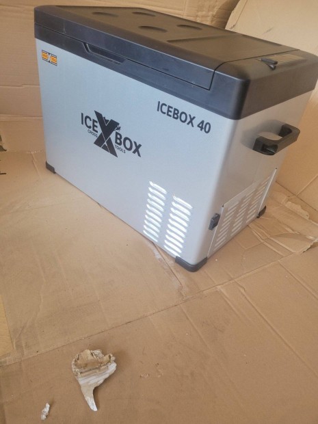 Cross Tools Icebox 40 hűtő box