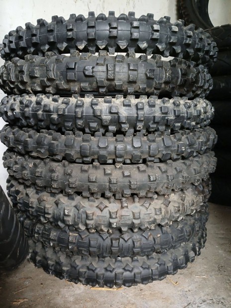 Cross/terep/bütykös motorgumik 80/100-21, 90/90-21, 90/100-21