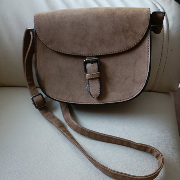 Crossbody tska 