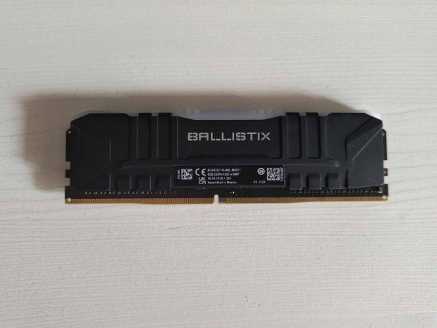 Crucial Ballistix RGB 8GB DDR4 3200MHz