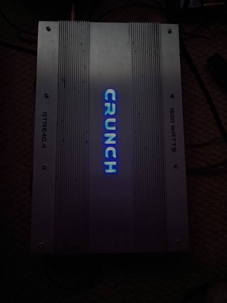 Crunch 1600watts autós erősítő