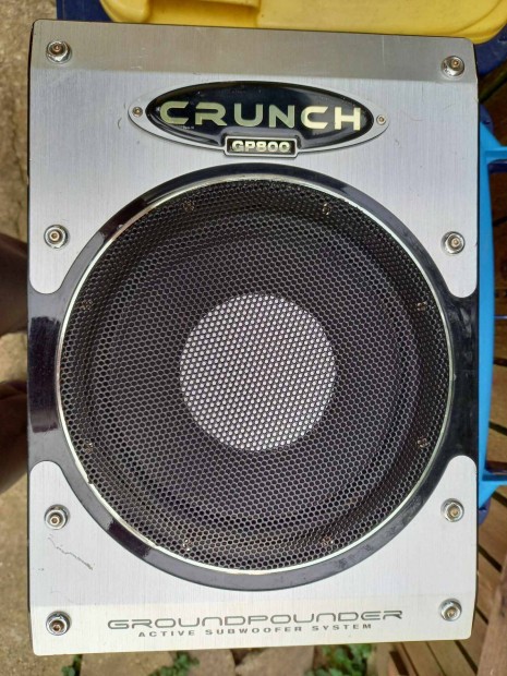 Crunch GP800 aktív lapos mélysugárzó eladó, cserélhető