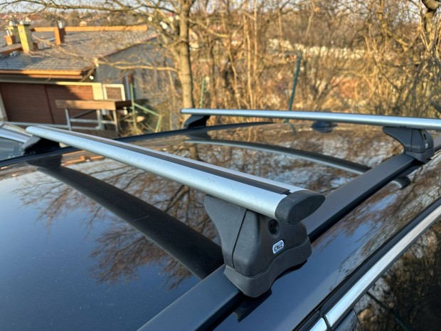 Cruz Airo tetcsomagtart Volvo V60-ra elad