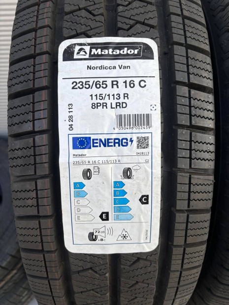 Csak 2 db 235/65R16C 235/65 R16C új Matador téli gumi Dot22