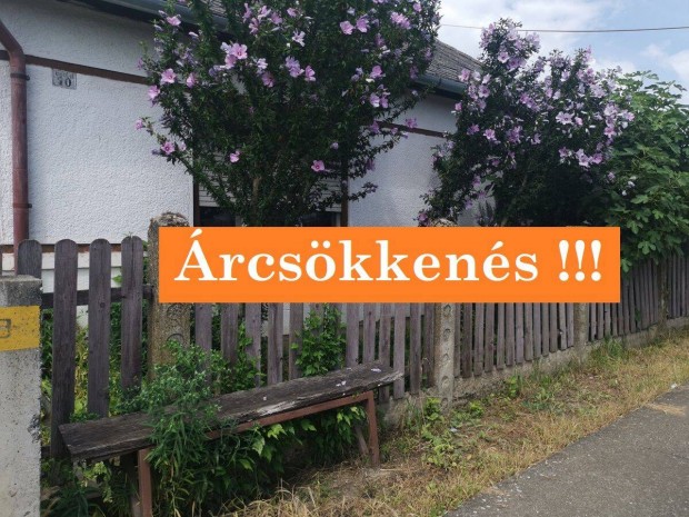 Csal�d h�z D�g�ben