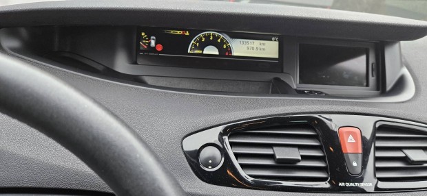 Családi Renault scenic 1.5dci. Boss