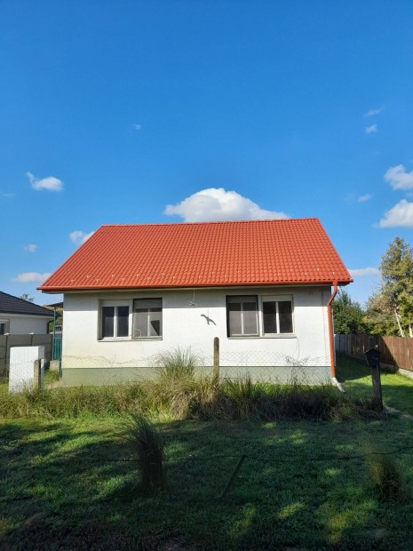 Csal�di h�z Debrecen 4034 J�mbor Lajos utca