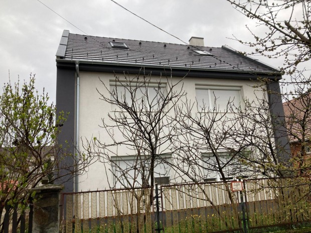 Családi ház (Sárvár Isaszeg utca)