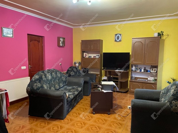 Csal�di h�z elad� Hajd�b�sz�rm�nyben sz�v�ben!