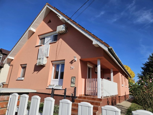 Csal�di h�z elad� Kaposf�reden