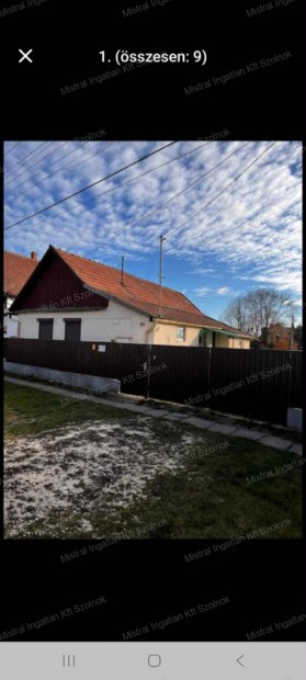 Csal�di h�z elad� Zagyvar�kason