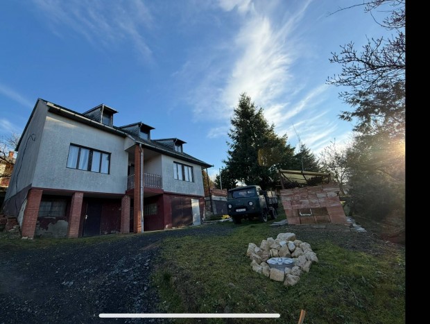 Csal�di h�z nyugodt k�rnyezetben - ide�lis otthonteremt�shez