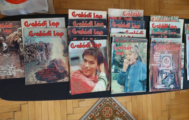 Csal�di lap, 1985-1990 k�z�tt, 28 db