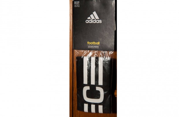 Csapatkapitány szalag eredeti adidas (kék vagy fekete)