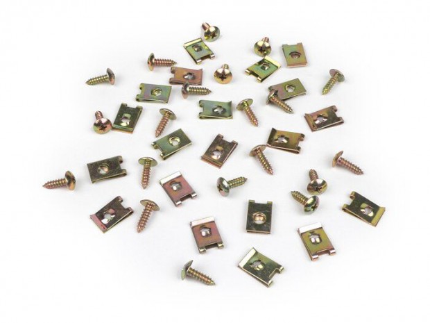 Csavarkészlet univerzális burkolat 5,0x15mm
