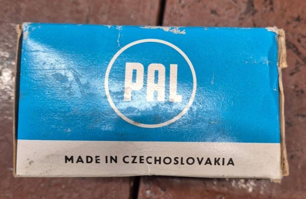 Csehszlovák PAL 6 voltos Java kürt
