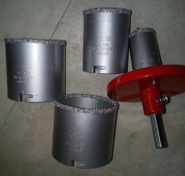 Csempe , padl�lap, gipszkarton , fal f�r� olcs�n elad�